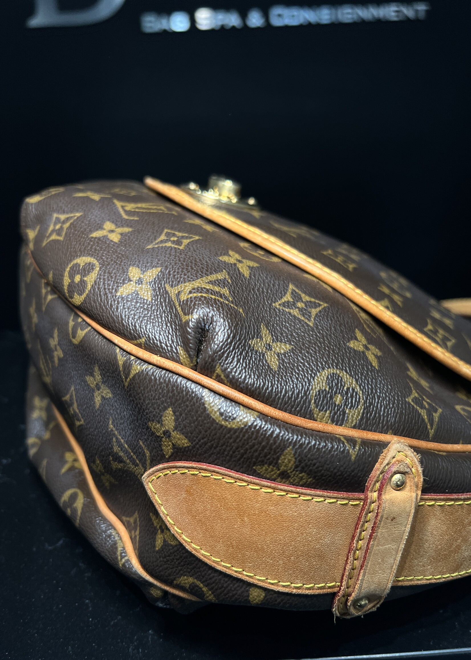 Louis Vuitton SOLD- Louis Vuitton Tulum GM