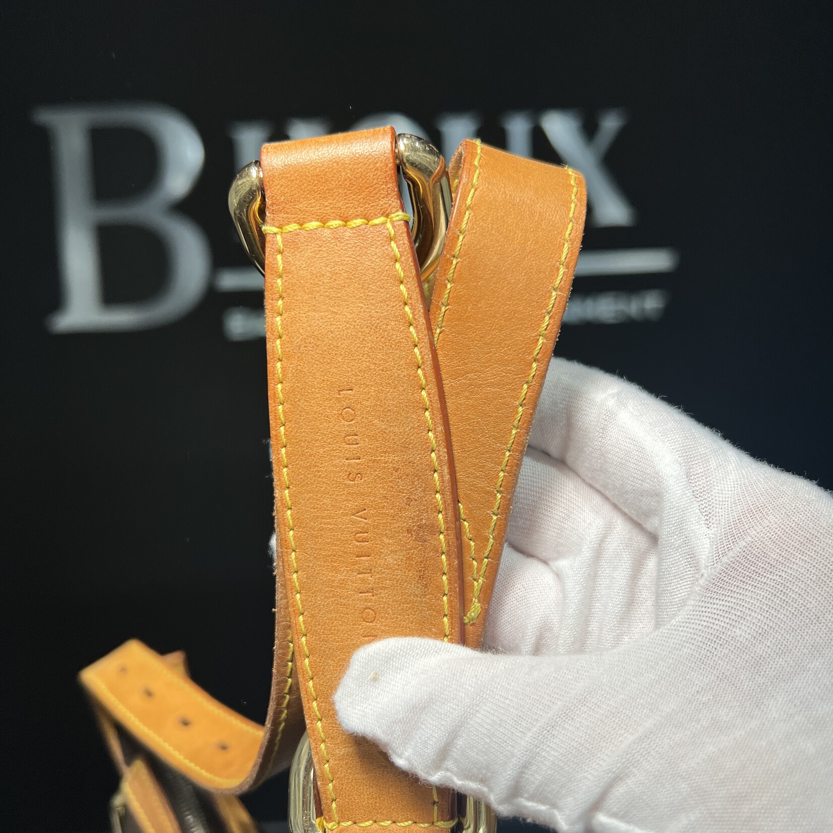 Louis Vuitton SOLD- Louis Vuitton Tulum GM