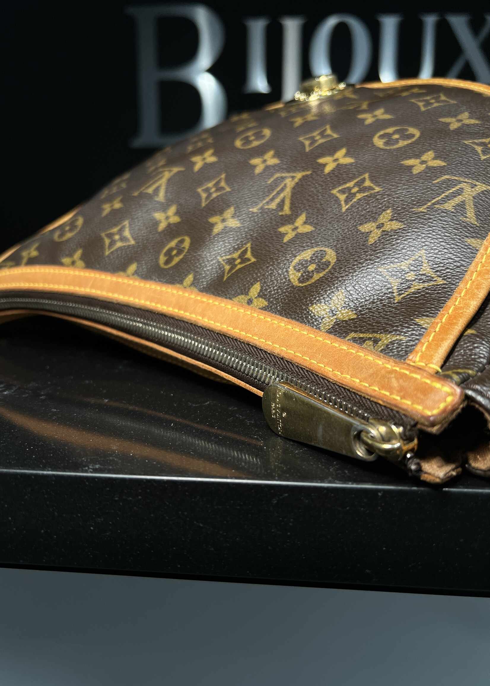 Louis Vuitton SOLD- Louis Vuitton Tulum GM