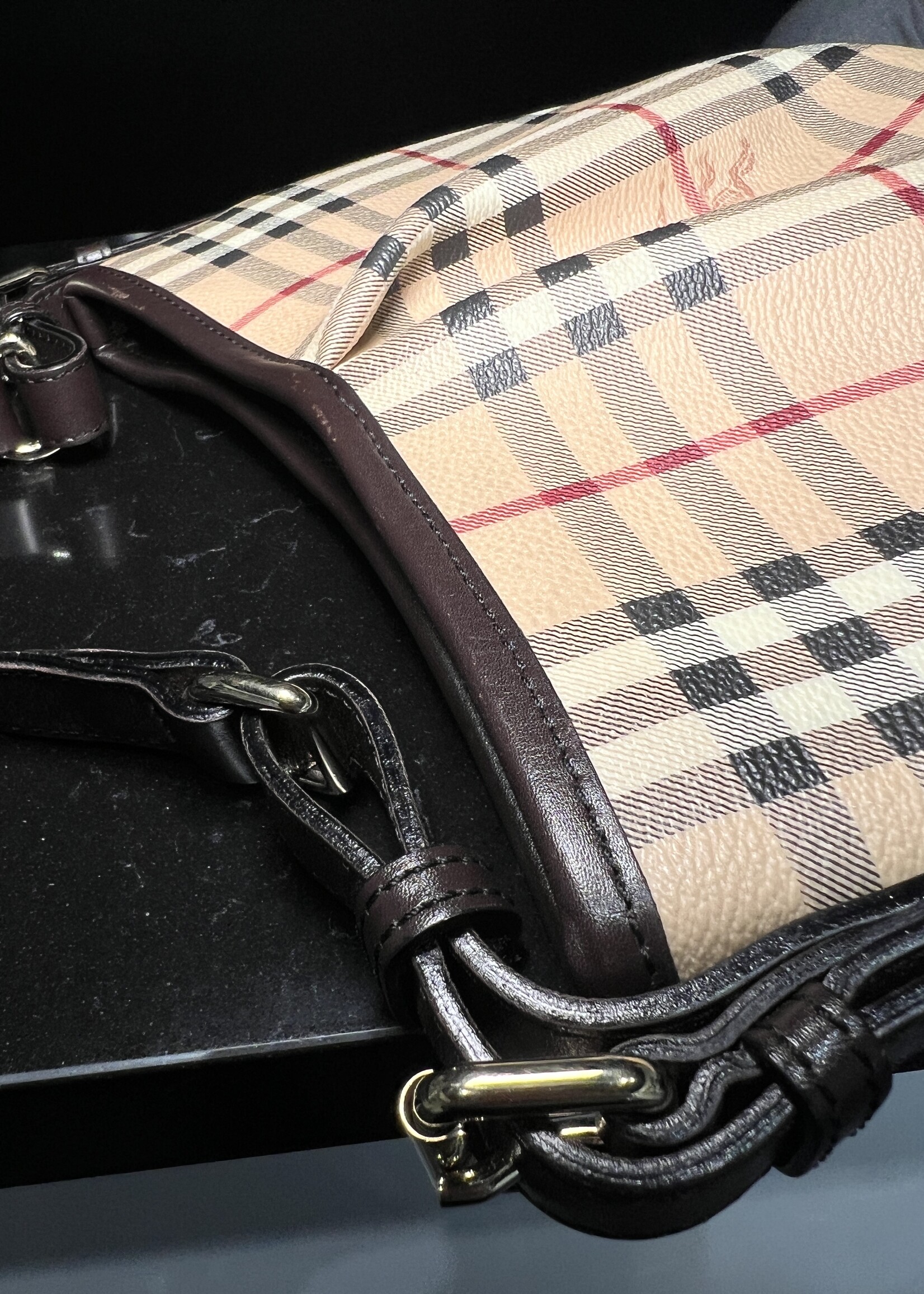 Burberry SOLD - Burberry Nova Crossbody