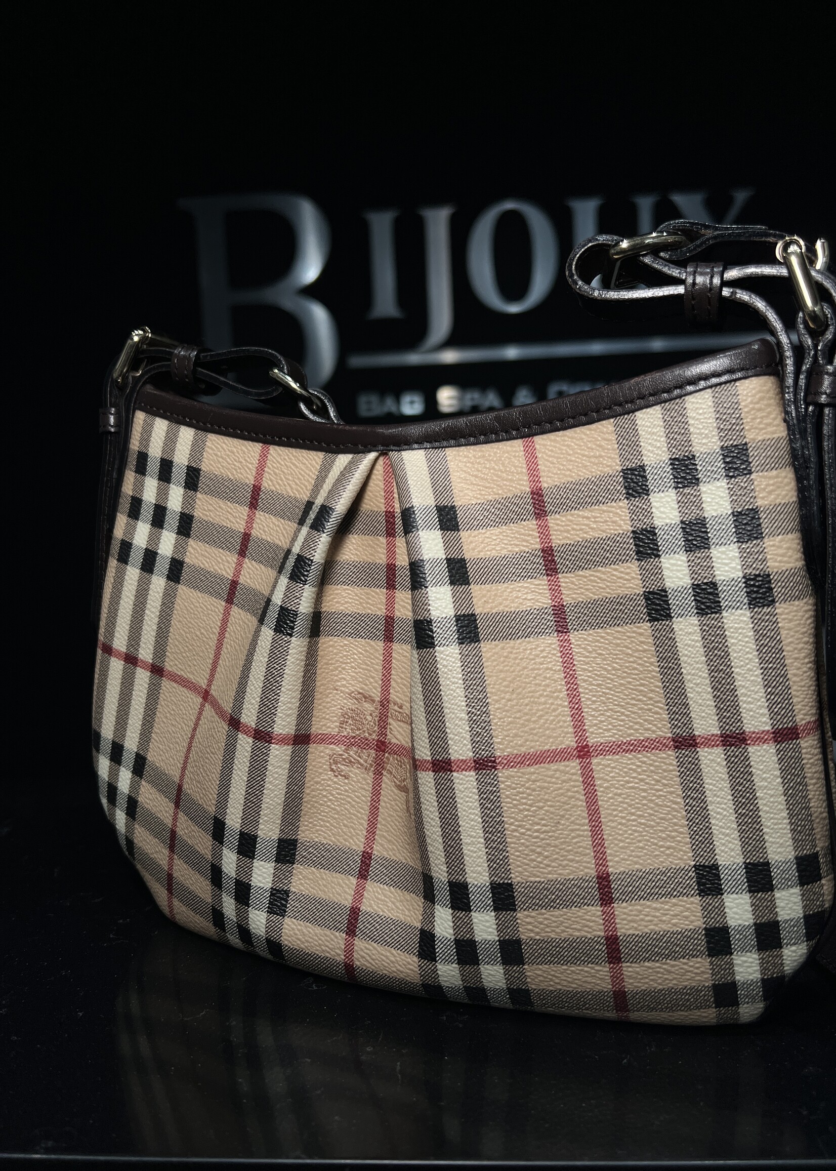 Burberry SOLD - Burberry Nova Crossbody