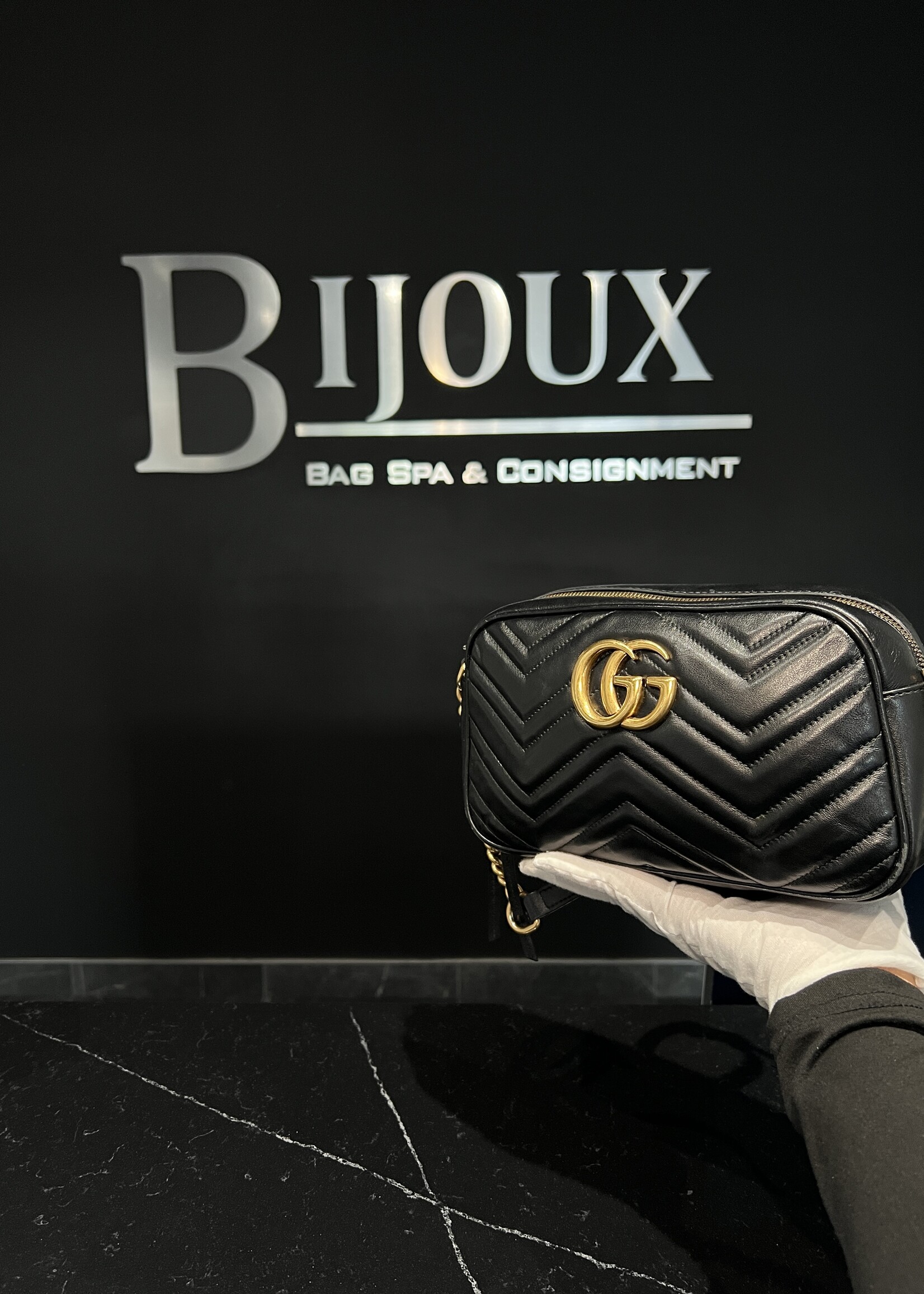 Gucci SOLD- Gucci Marmont Crossbody