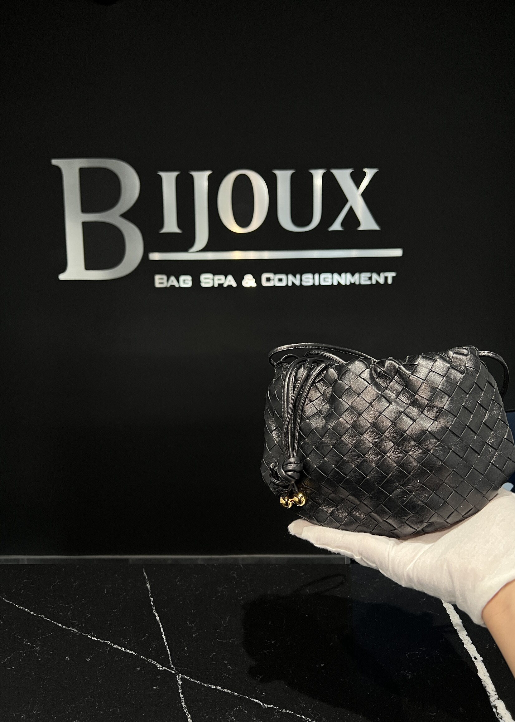 Bottega Veneta Bottega Veneta Mini Bulb Black