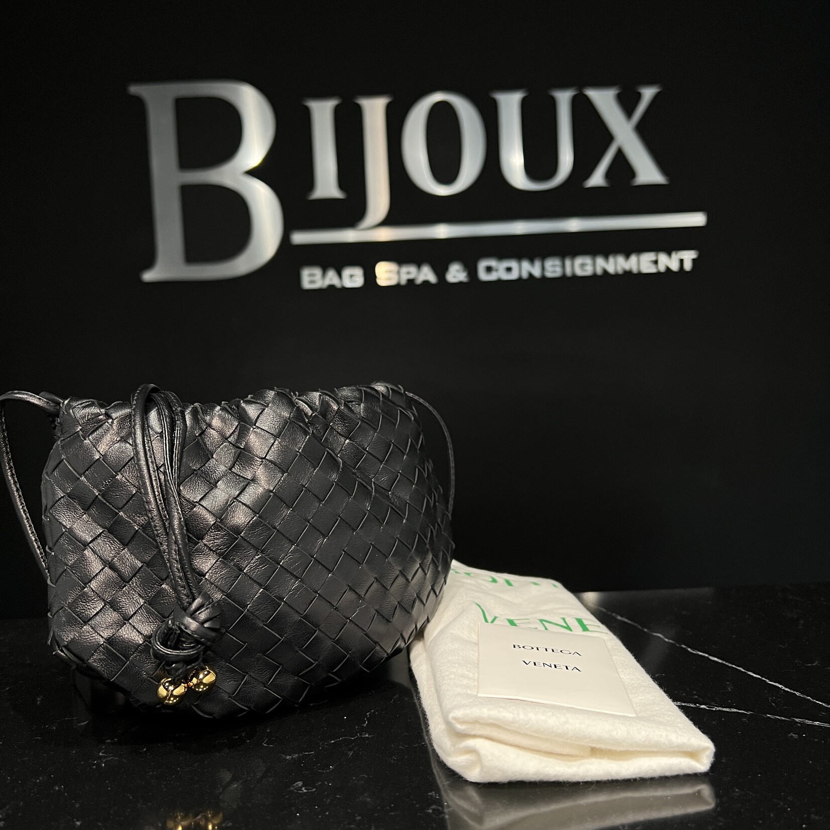 Bottega Veneta Bottega Veneta Mini Bulb Black
