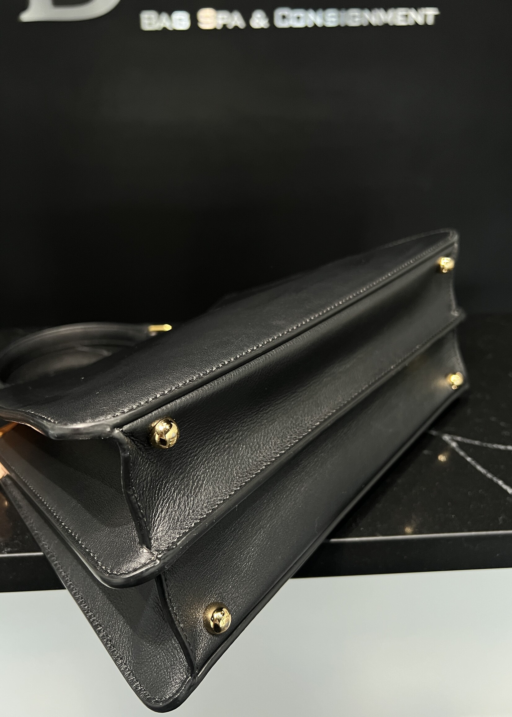 Fendi SOLD - Fendi Peekaboo Medium GHW