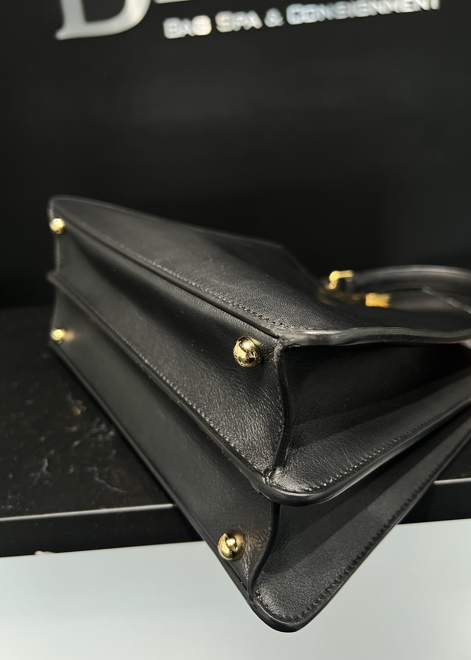 Fendi SOLD - Fendi Peekaboo Medium GHW