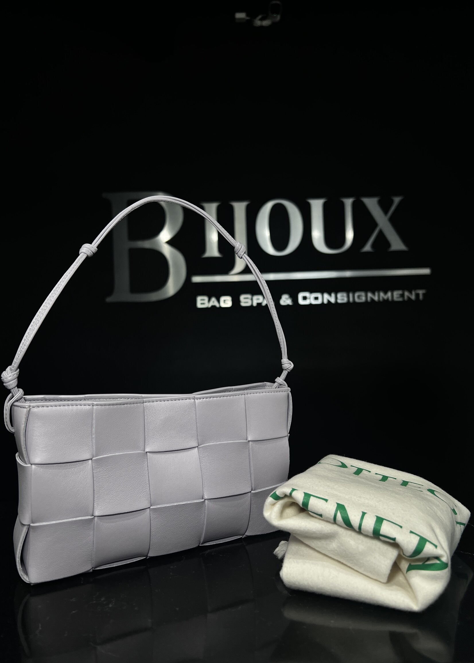 Bottega Veneta Bottega Veneta Cassette Pouch Shoulder Bag Liliac