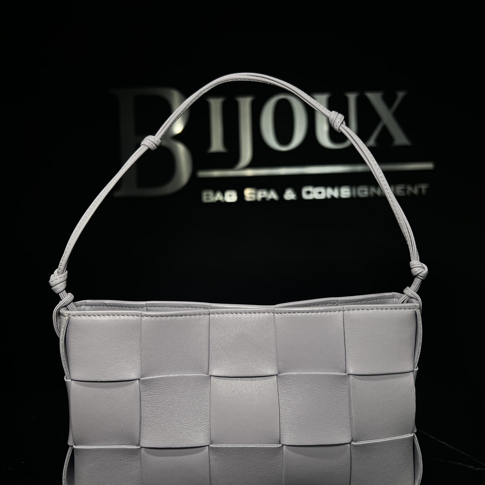 Bottega Veneta Bottega Veneta Cassette Pouch Shoulder Bag Liliac