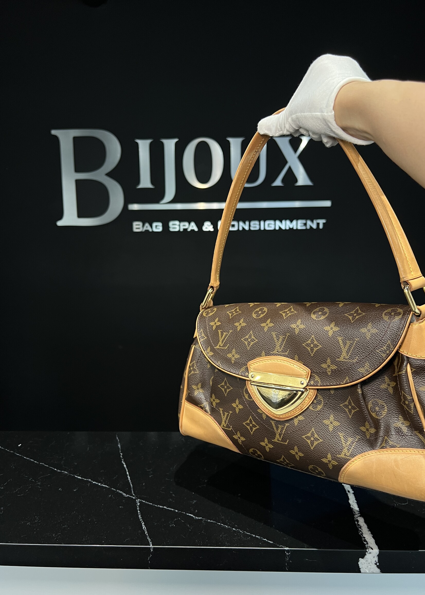 SOLD- Louis Vuitton Beverly Monogram GM