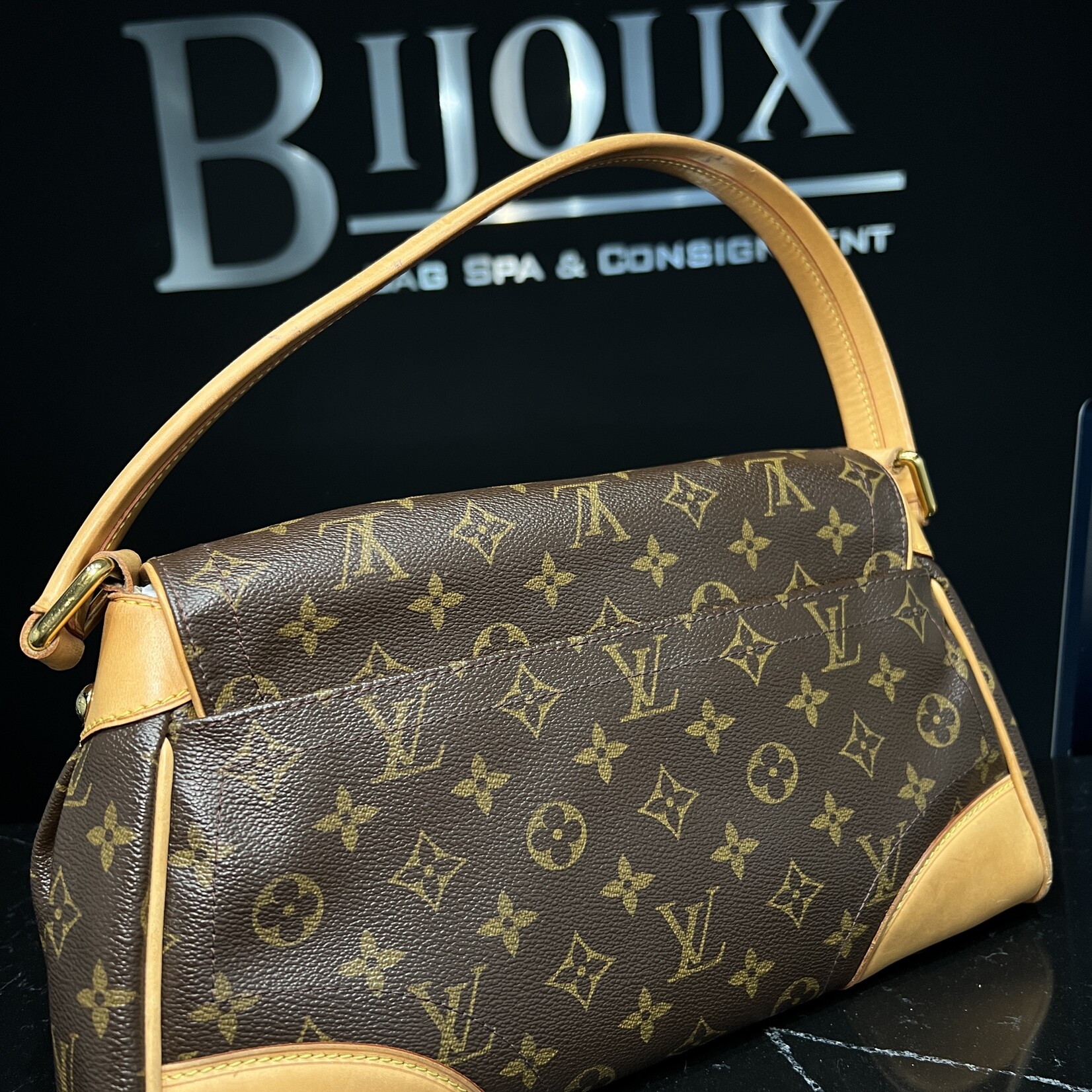 SOLD- Louis Vuitton Beverly Monogram GM