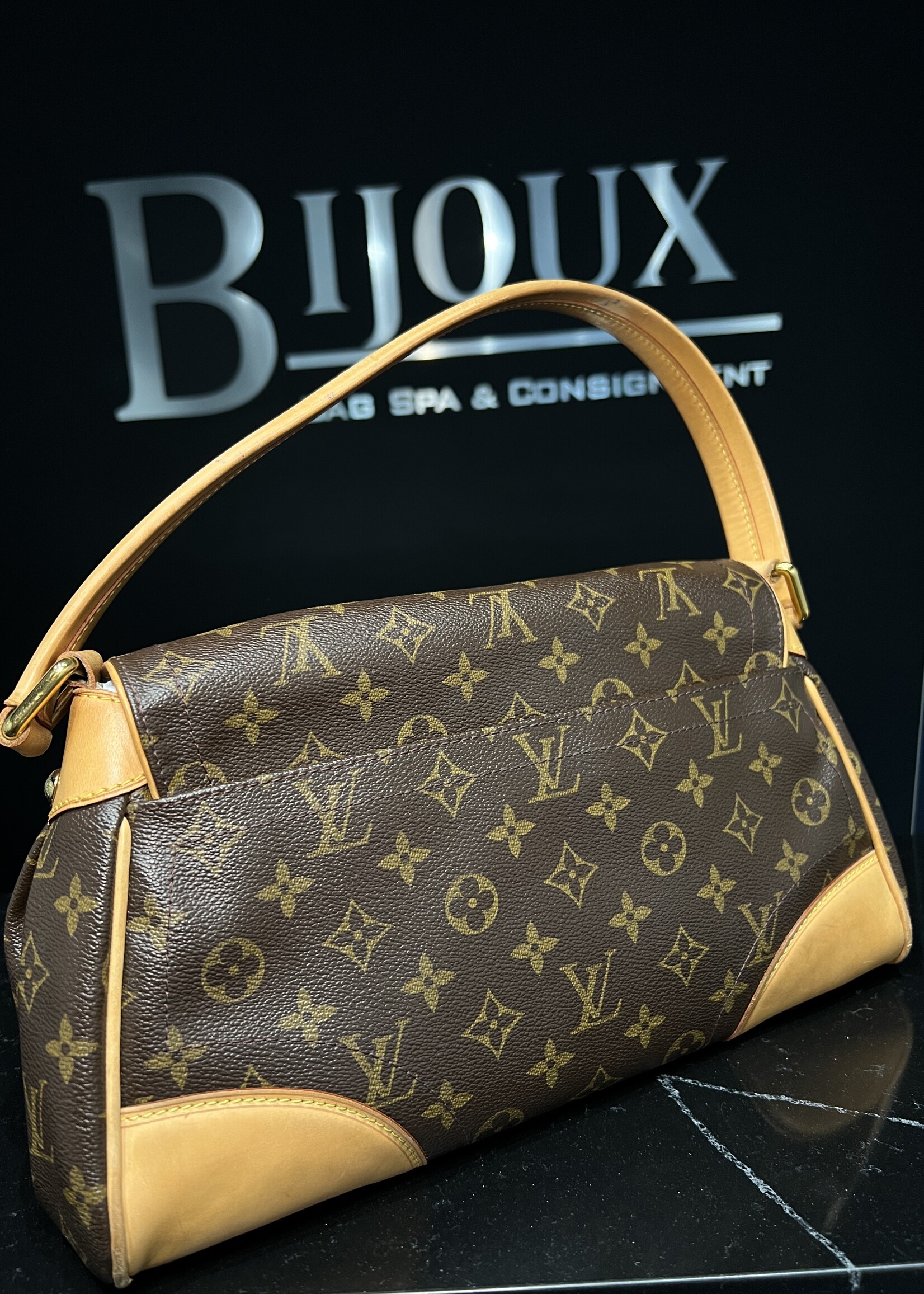 SOLD- Louis Vuitton Beverly Monogram GM