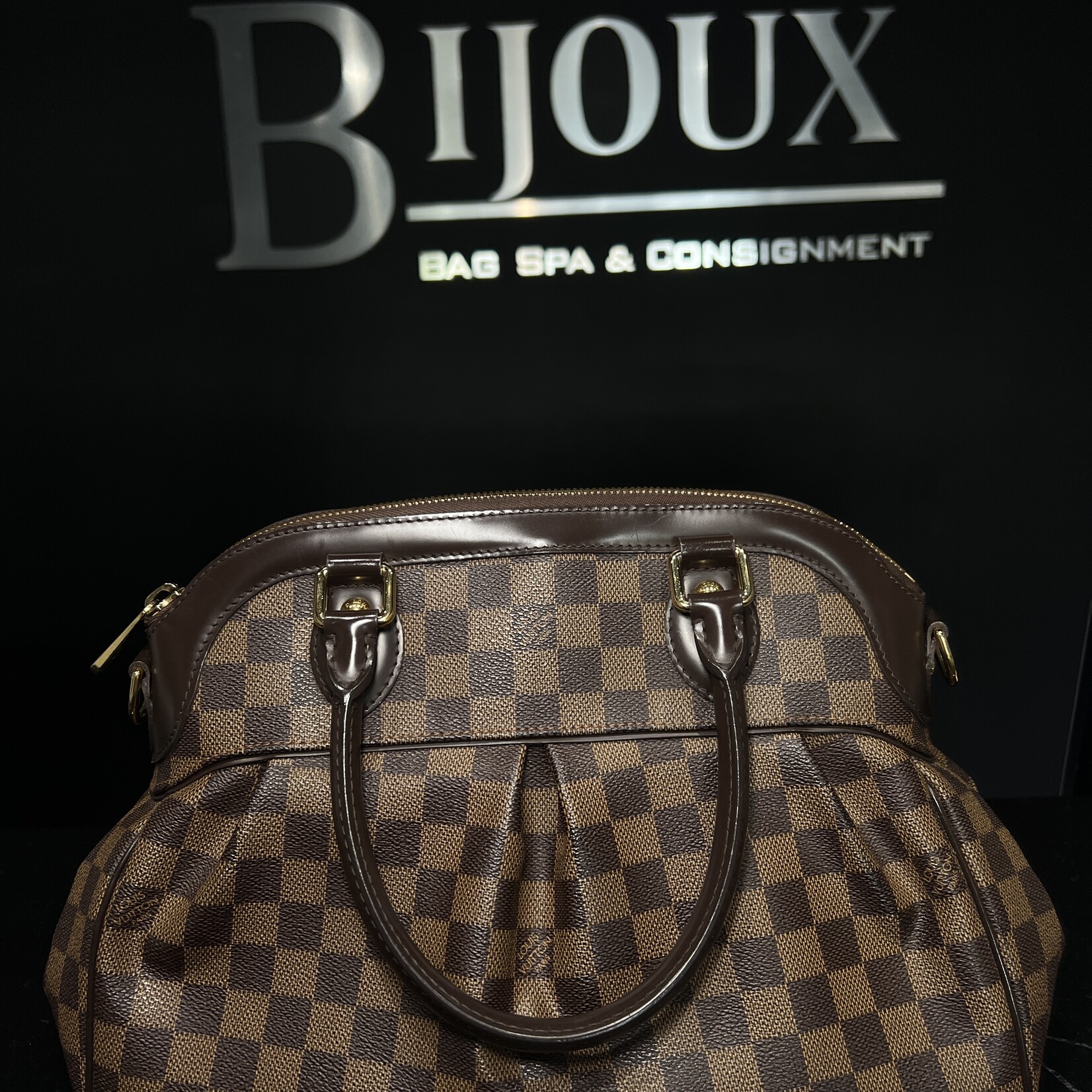 Louis Vuitton SOLD - Louis Vuitton Trevi Damier Ebene