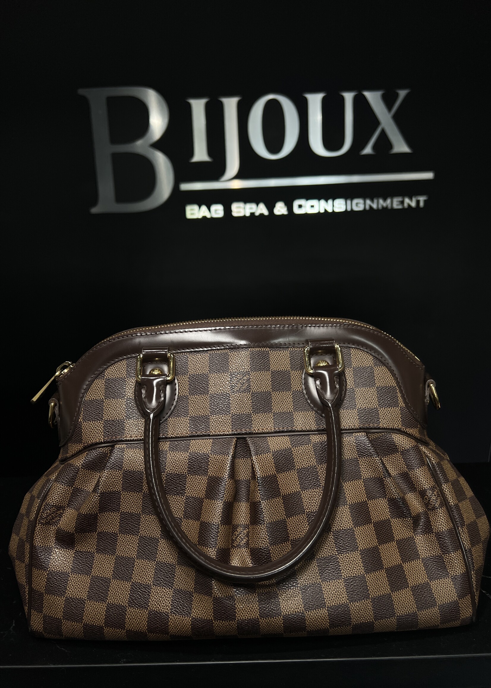 Louis Vuitton SOLD - Louis Vuitton Trevi Damier Ebene