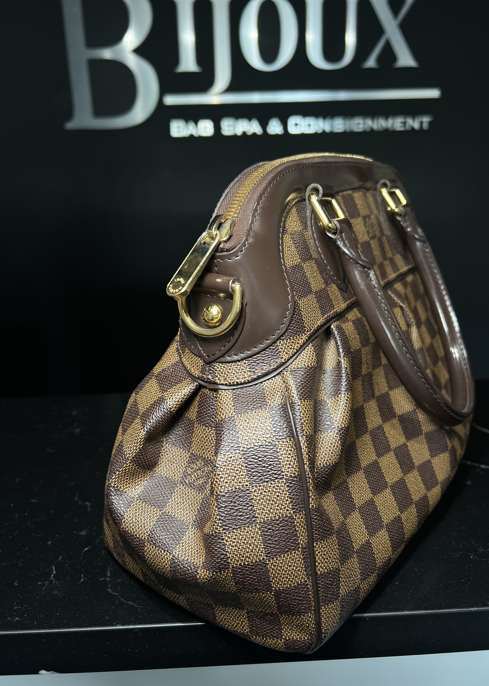 Louis Vuitton SOLD - Louis Vuitton Trevi Damier Ebene