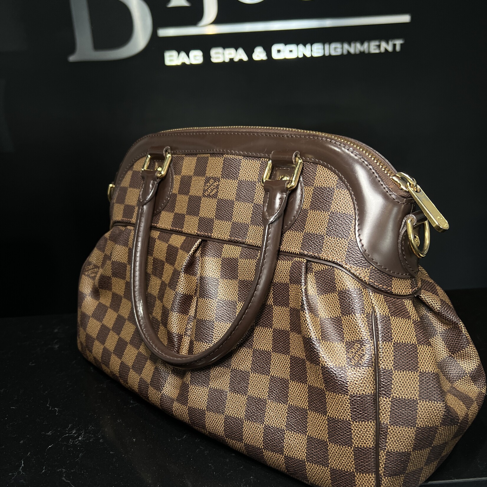 Louis Vuitton SOLD - Louis Vuitton Trevi Damier Ebene