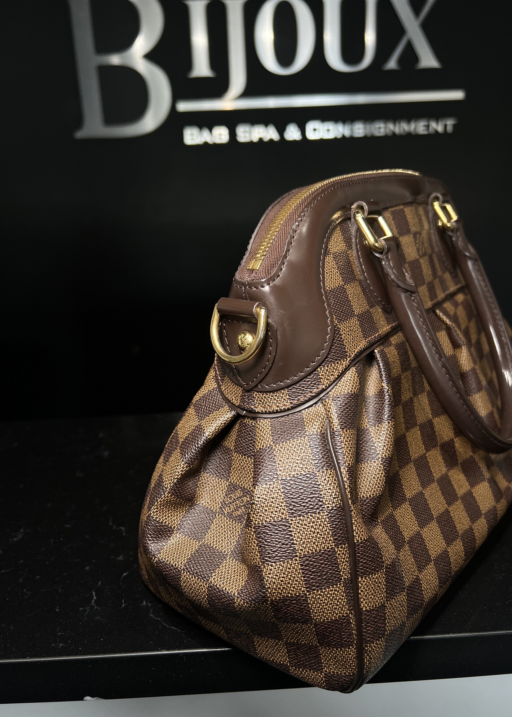 Louis Vuitton SOLD - Louis Vuitton Trevi Damier Ebene