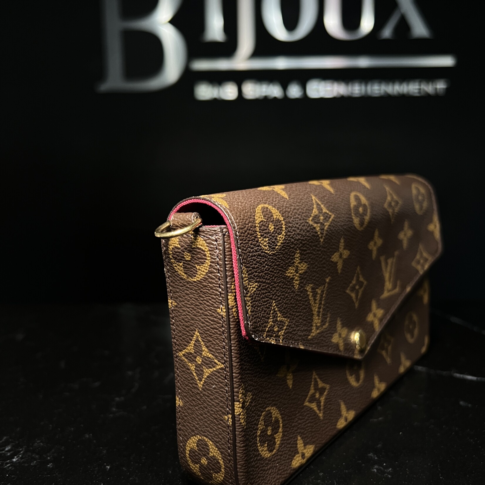 Louis Vuitton Louis Vuitton Pochette Felicie Monogram