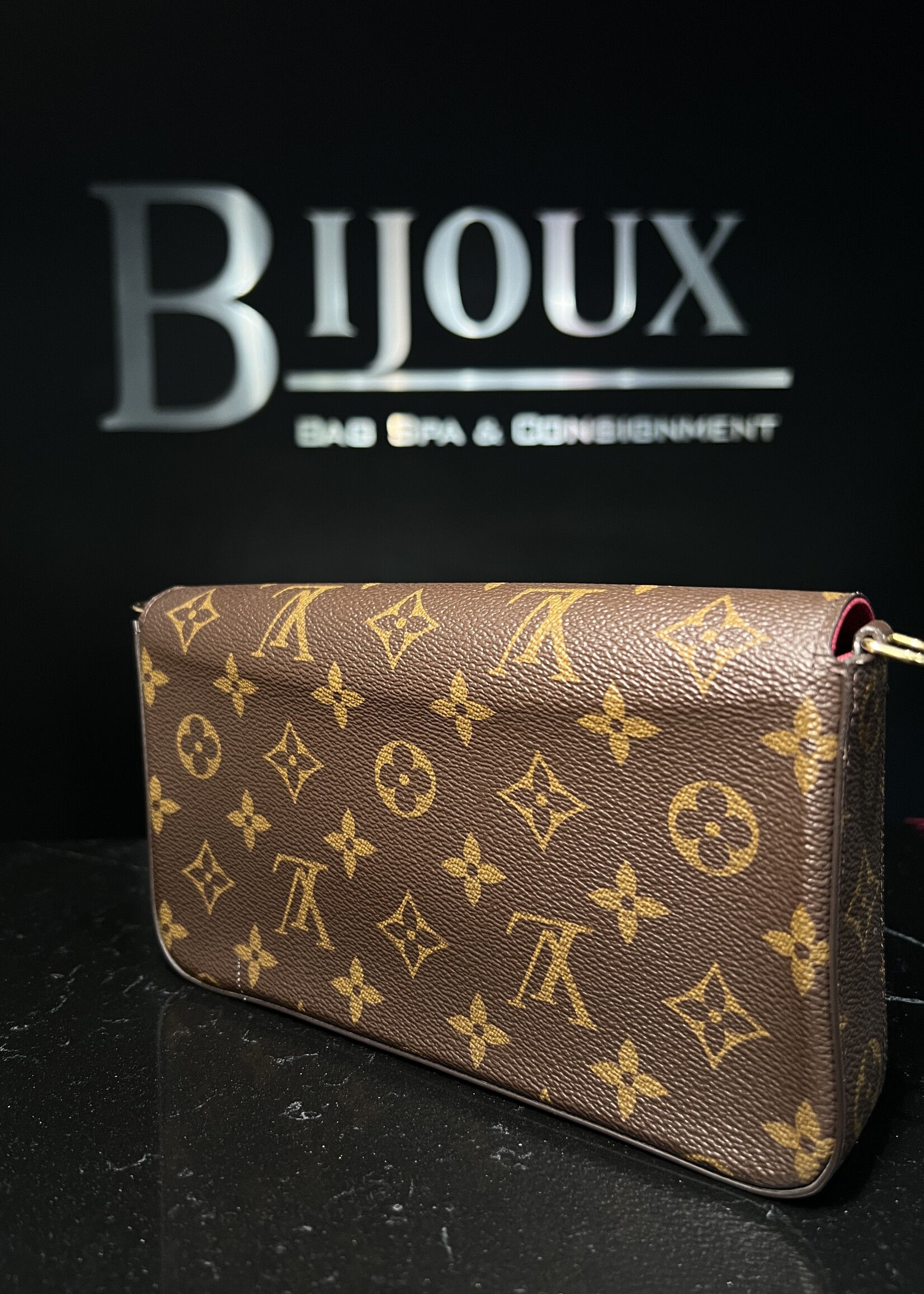 Louis Vuitton Louis Vuitton Pochette Felicie Monogram