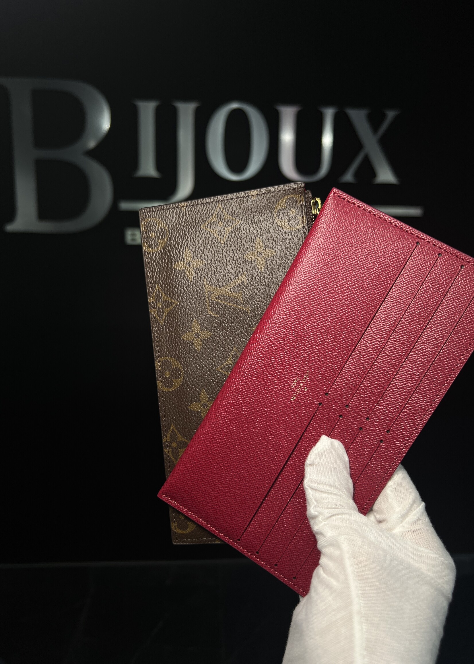 Louis Vuitton SOLD- Louis Vuitton Pochette Felicie Monogram