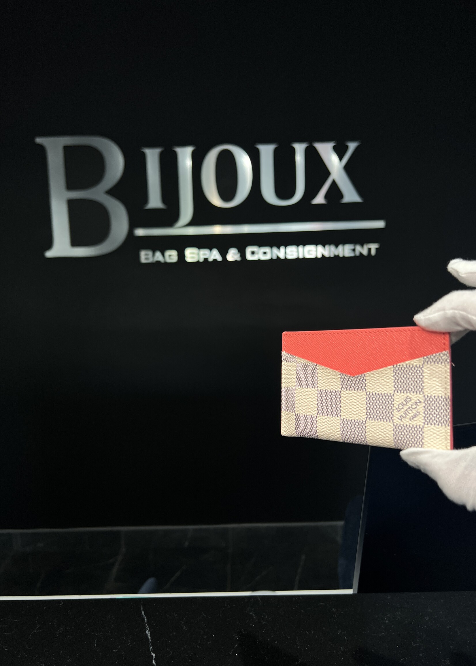 Louis Vuitton Louis Vuitton Daily Card Holder