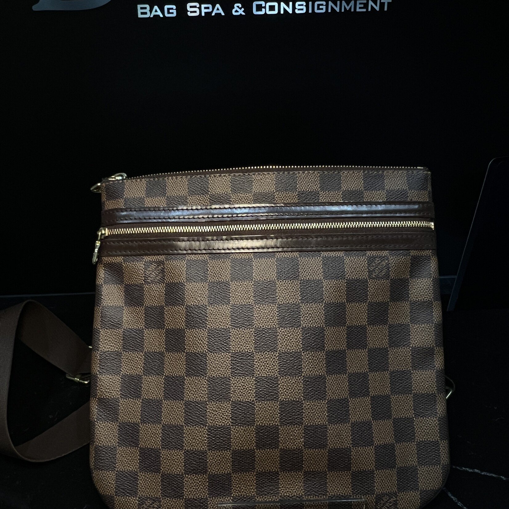 Louis Vuitton SOLD - Louis Vuitton Damier Ebene Messenger