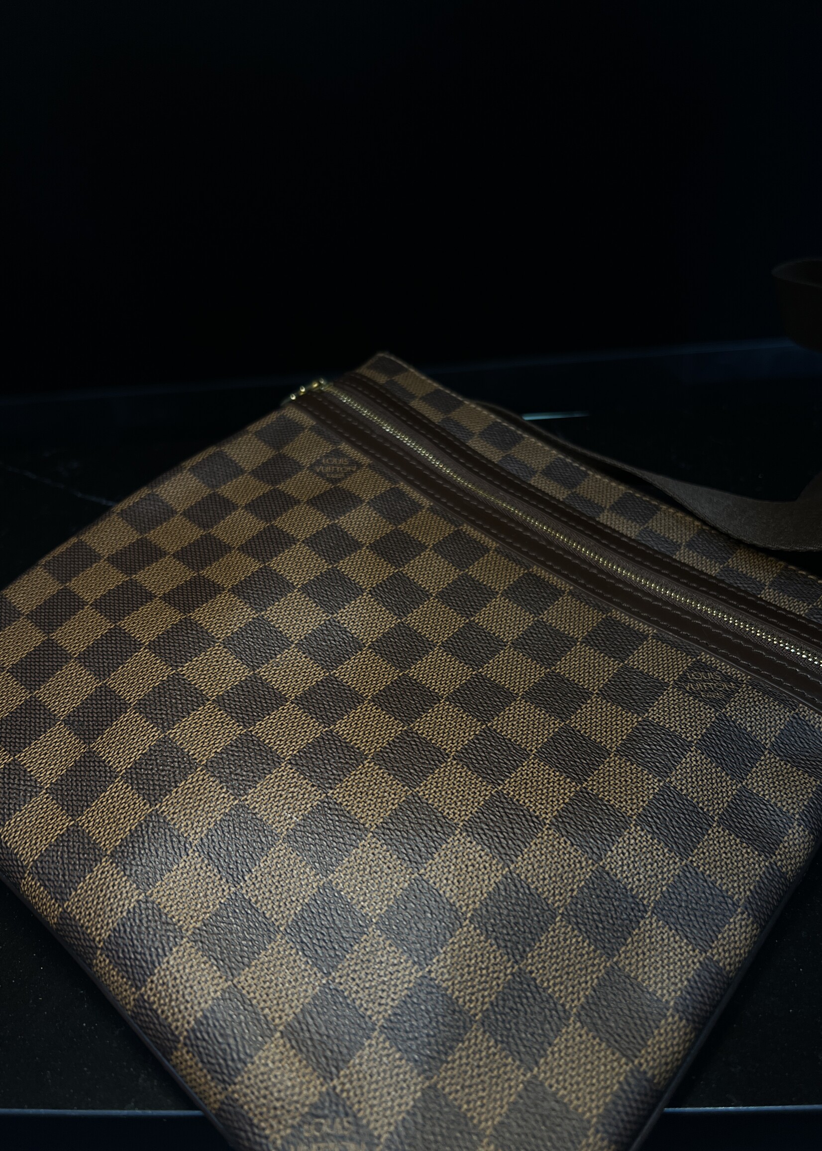 Louis Vuitton SOLD - Louis Vuitton Damier Ebene Messenger