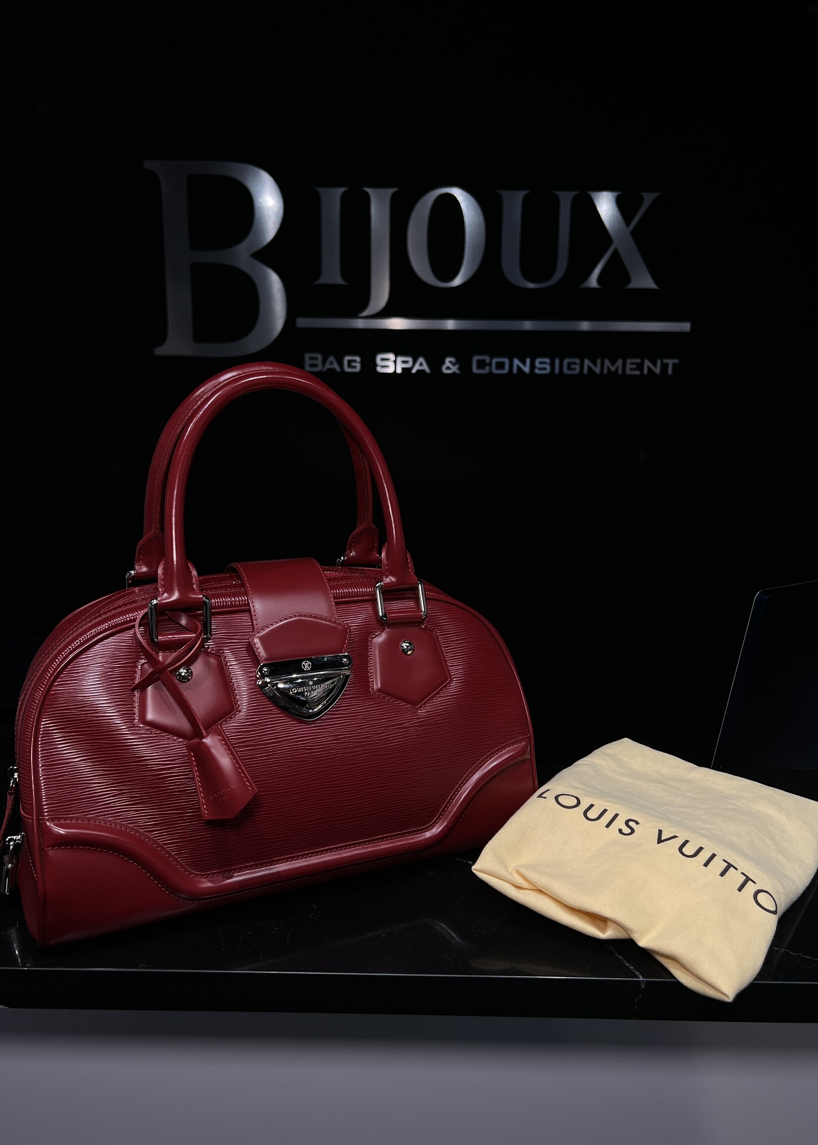 Louis Vuitton Louis Vuitton Montaigne Epi Bowler