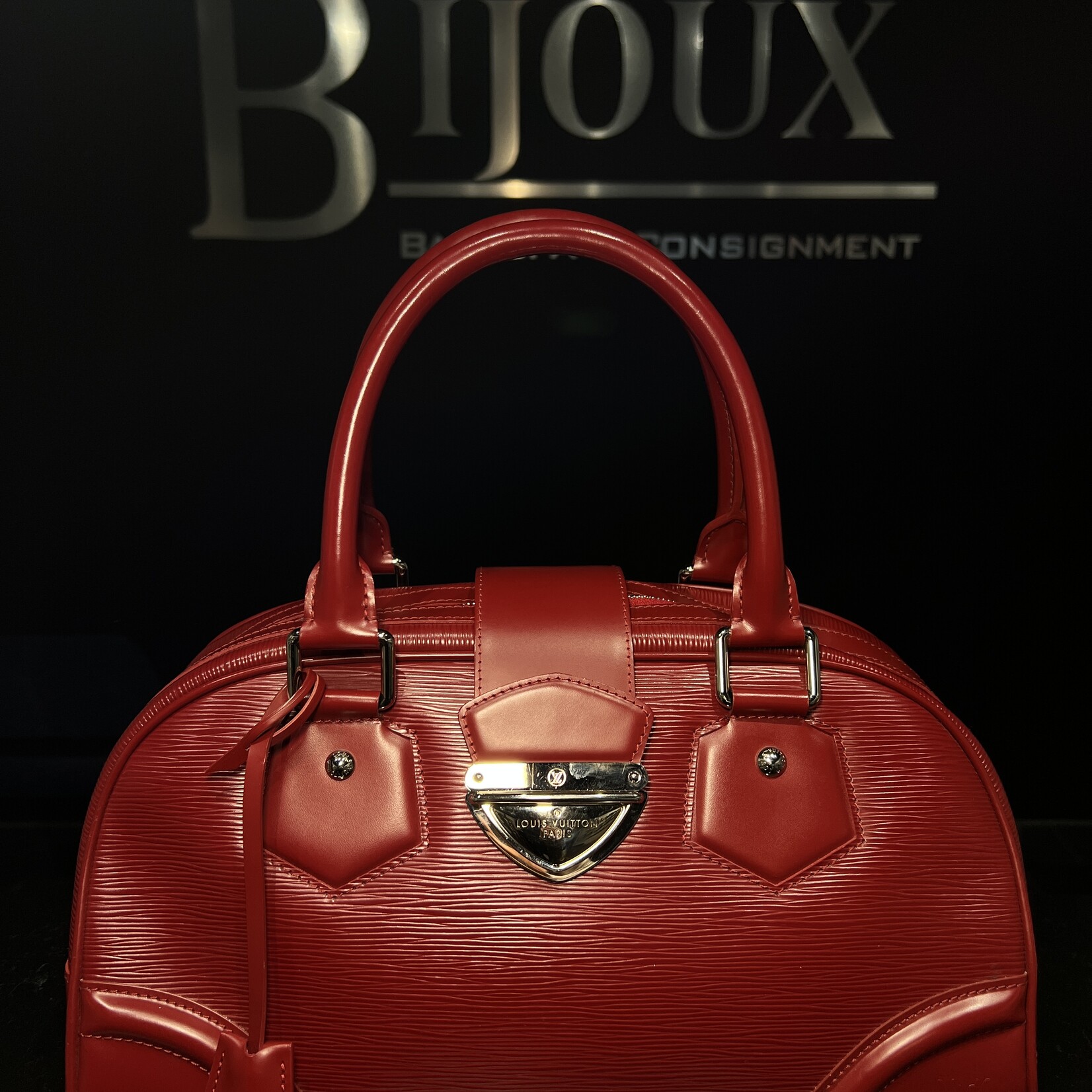 Louis Vuitton Louis Vuitton Montagine Epi Bowler