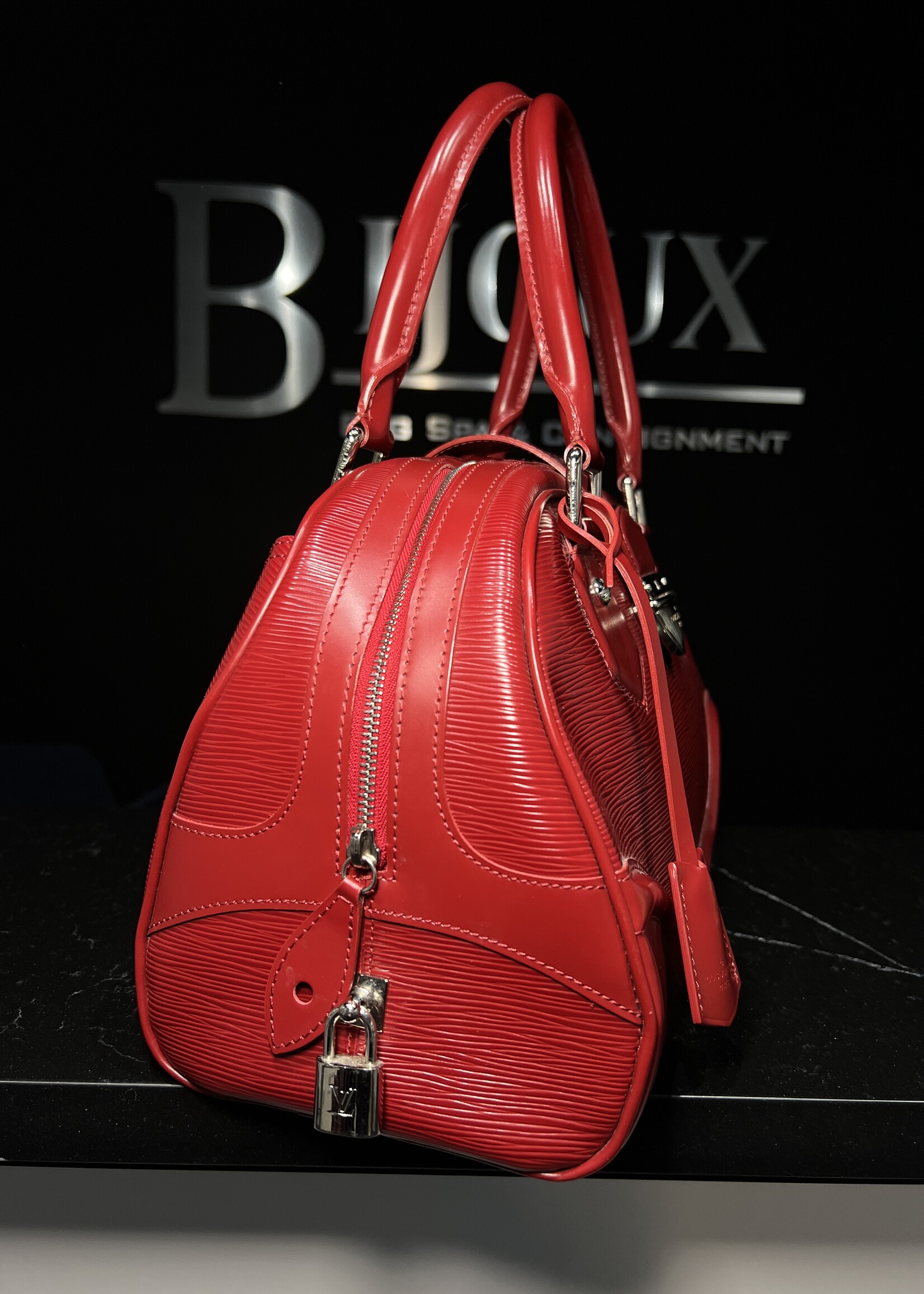 Louis Vuitton Louis Vuitton Montaigne Epi Bowler