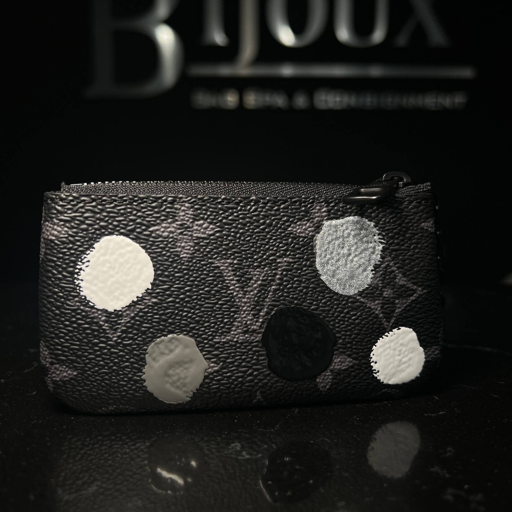 Louis Vuitton Louis Vuitton Eclipse Yagoi Kusama