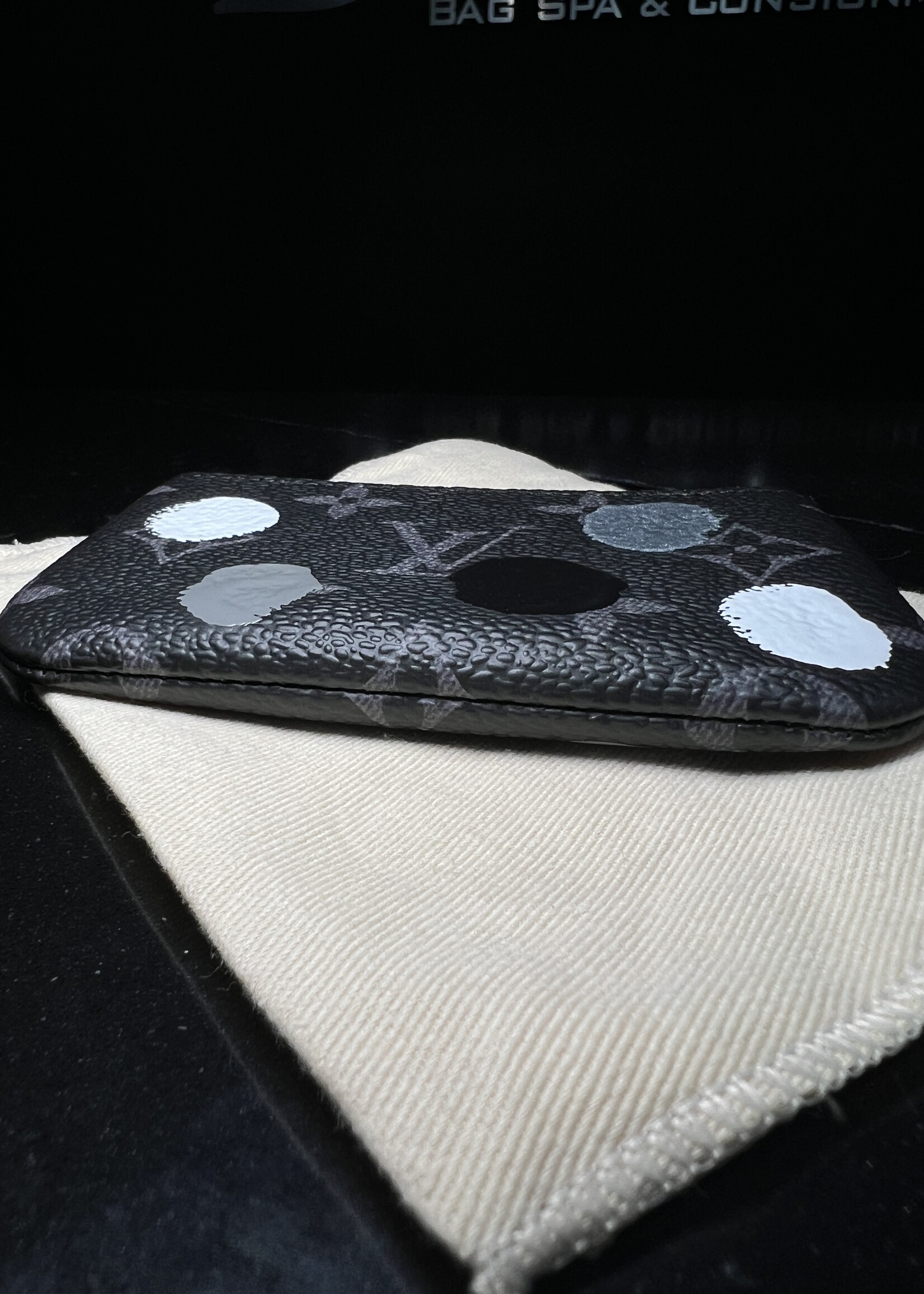 Louis Vuitton Louis Vuitton Eclipse Yagoi Kusama