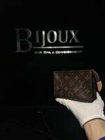 Louis Vuitton SOLD - Louis Vuitton Toiletry 15