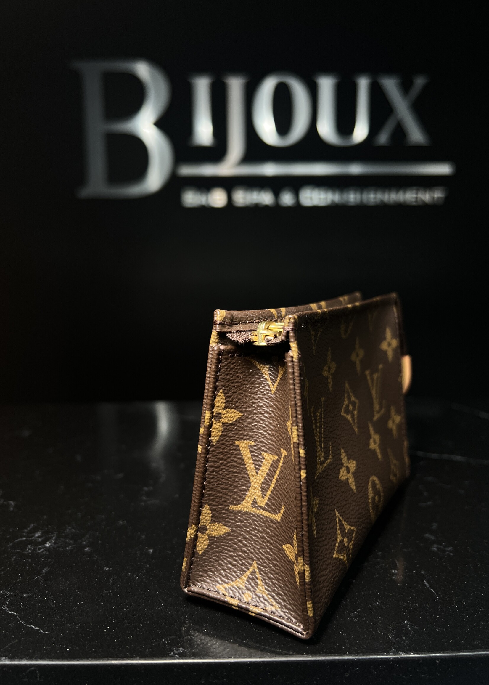 Louis Vuitton SOLD - Louis Vuitton Toiletry 15