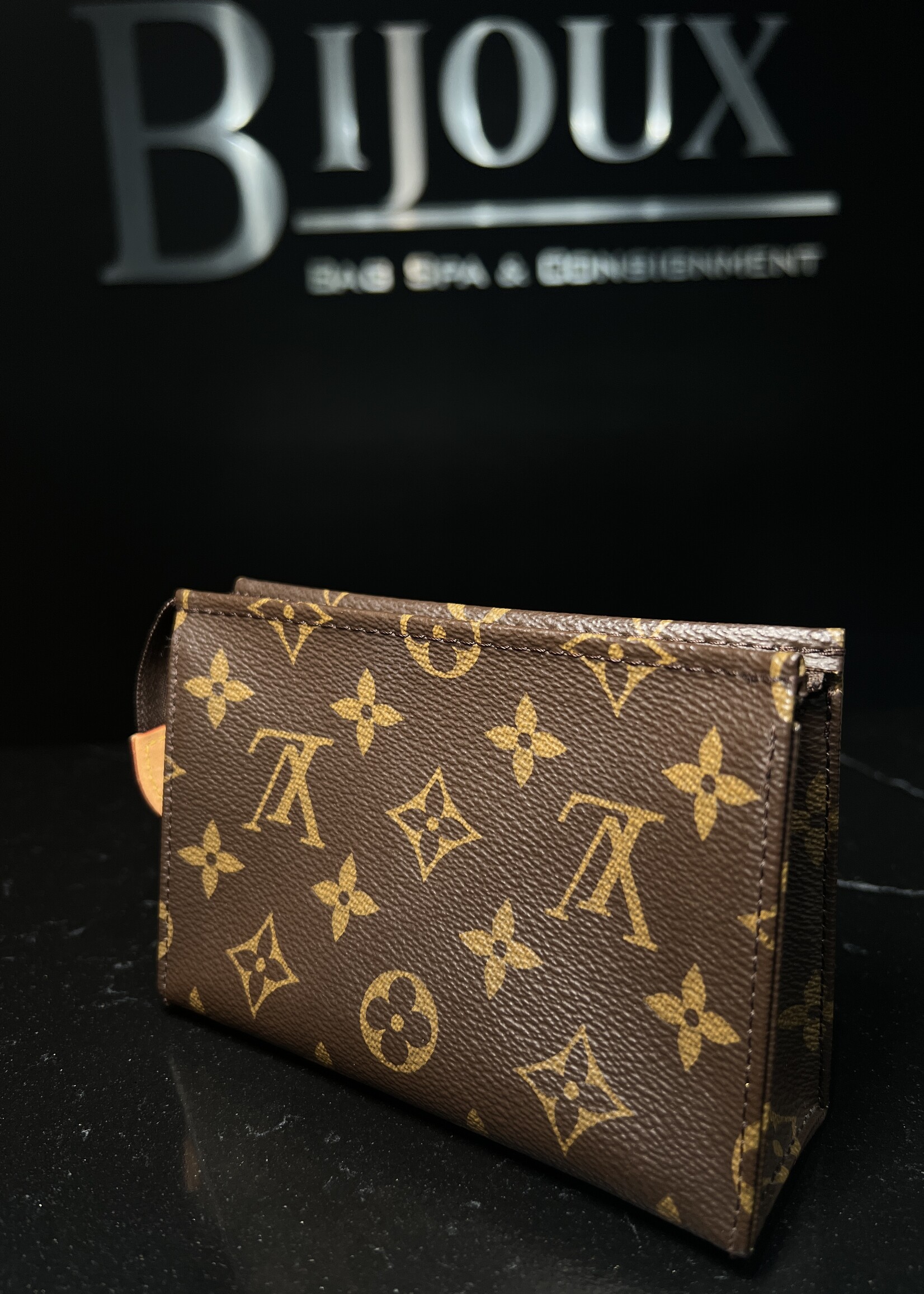 Louis Vuitton SOLD - Louis Vuitton Toiletry 15