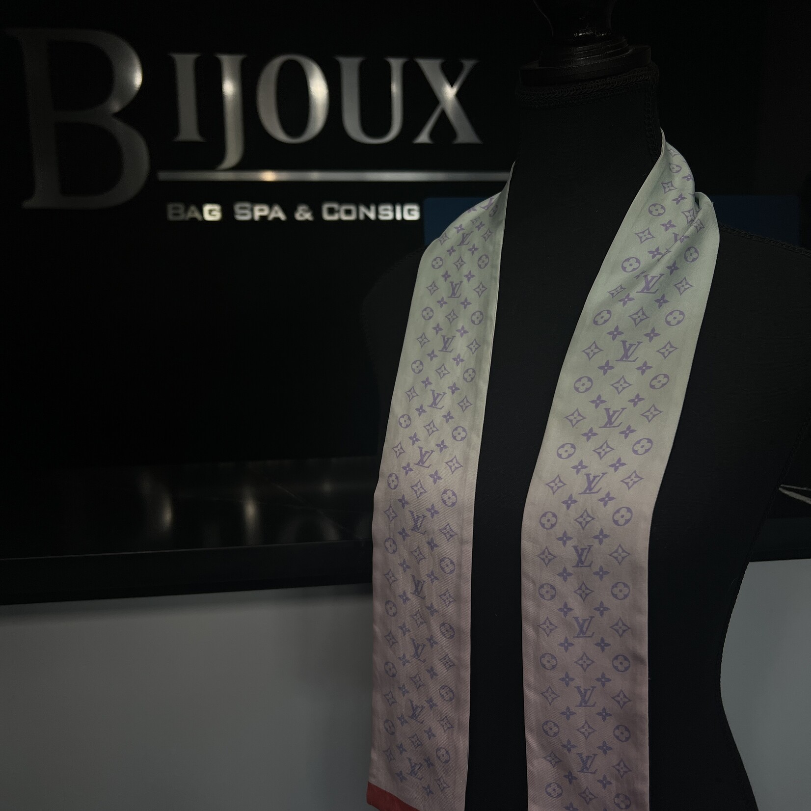 Louis Vuitton Louis Vuitton Silk Bandeau