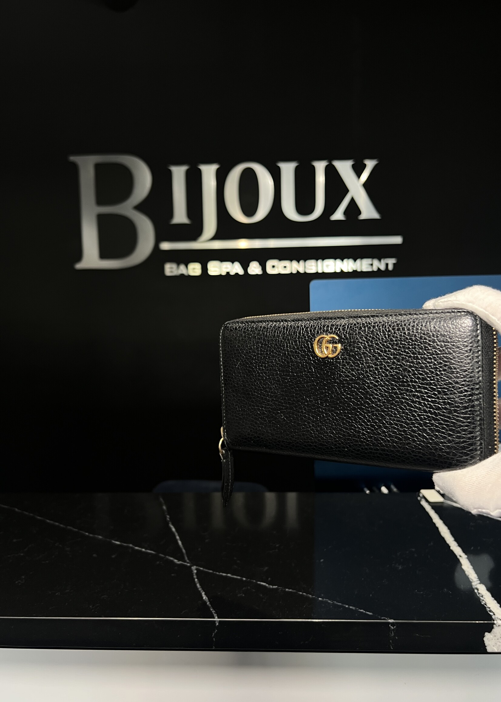 Gucci Gucci Marmont Zippy Wallet