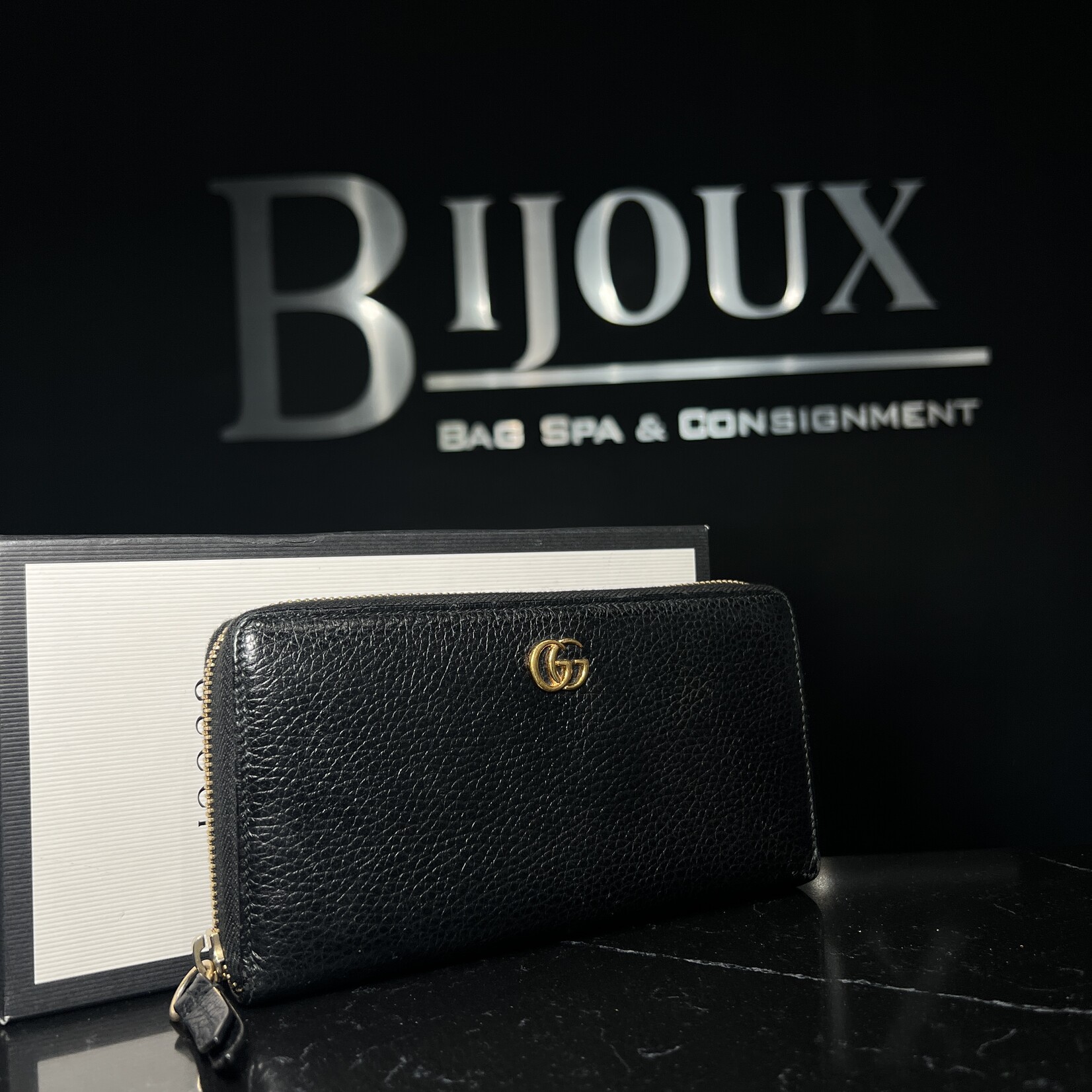 Gucci Gucci Marmont Zippy Wallet