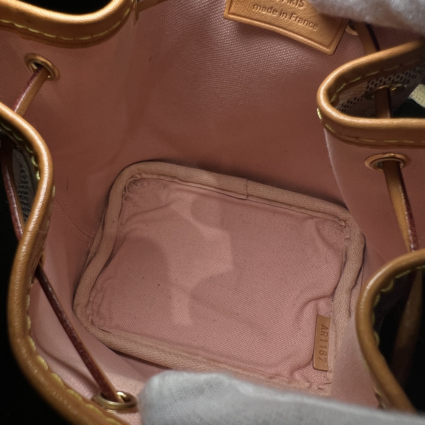 Louis Vuitton Louis Vuitton Tahitienne Nano Neo