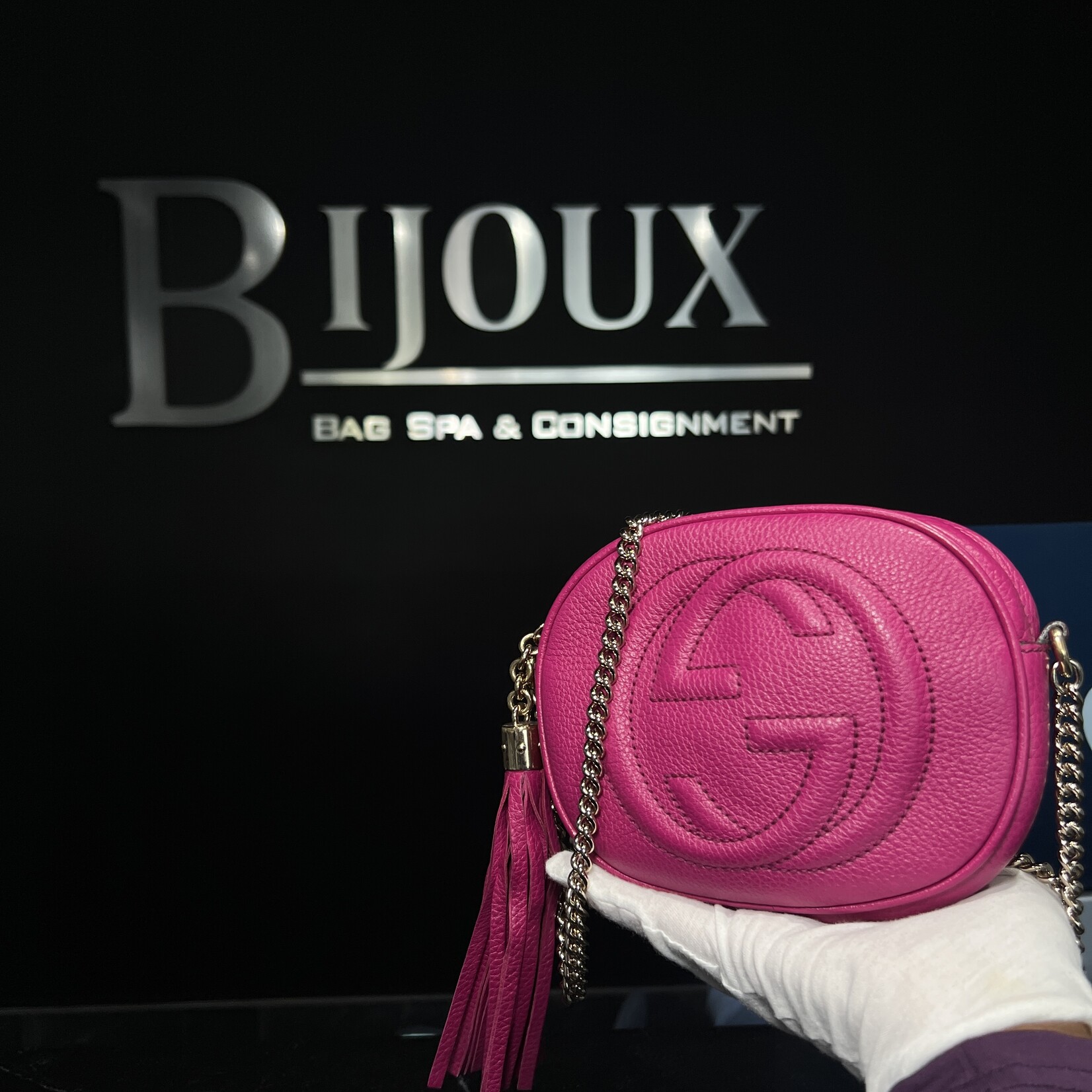 Gucci Gucci Mini Soho Chain Bag