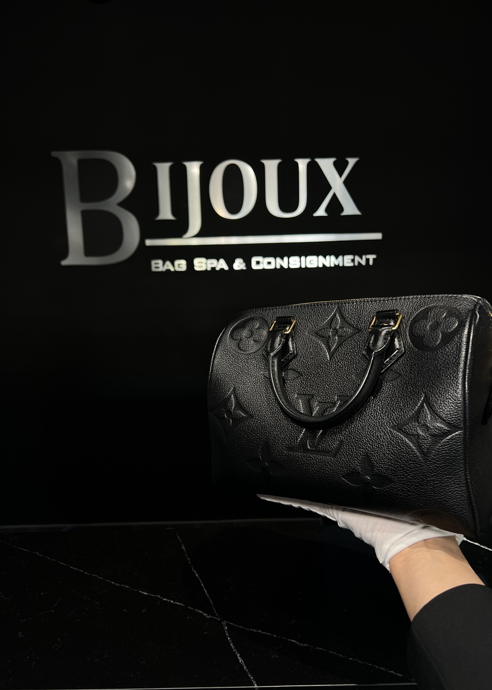 Louis Vuitton SOLD - Louis Vuitton Speedy Bandouliere Black