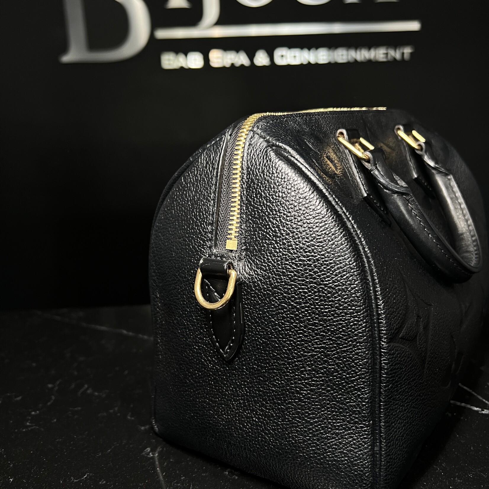 Louis Vuitton SOLD - Louis Vuitton Speedy Bandouliere Black