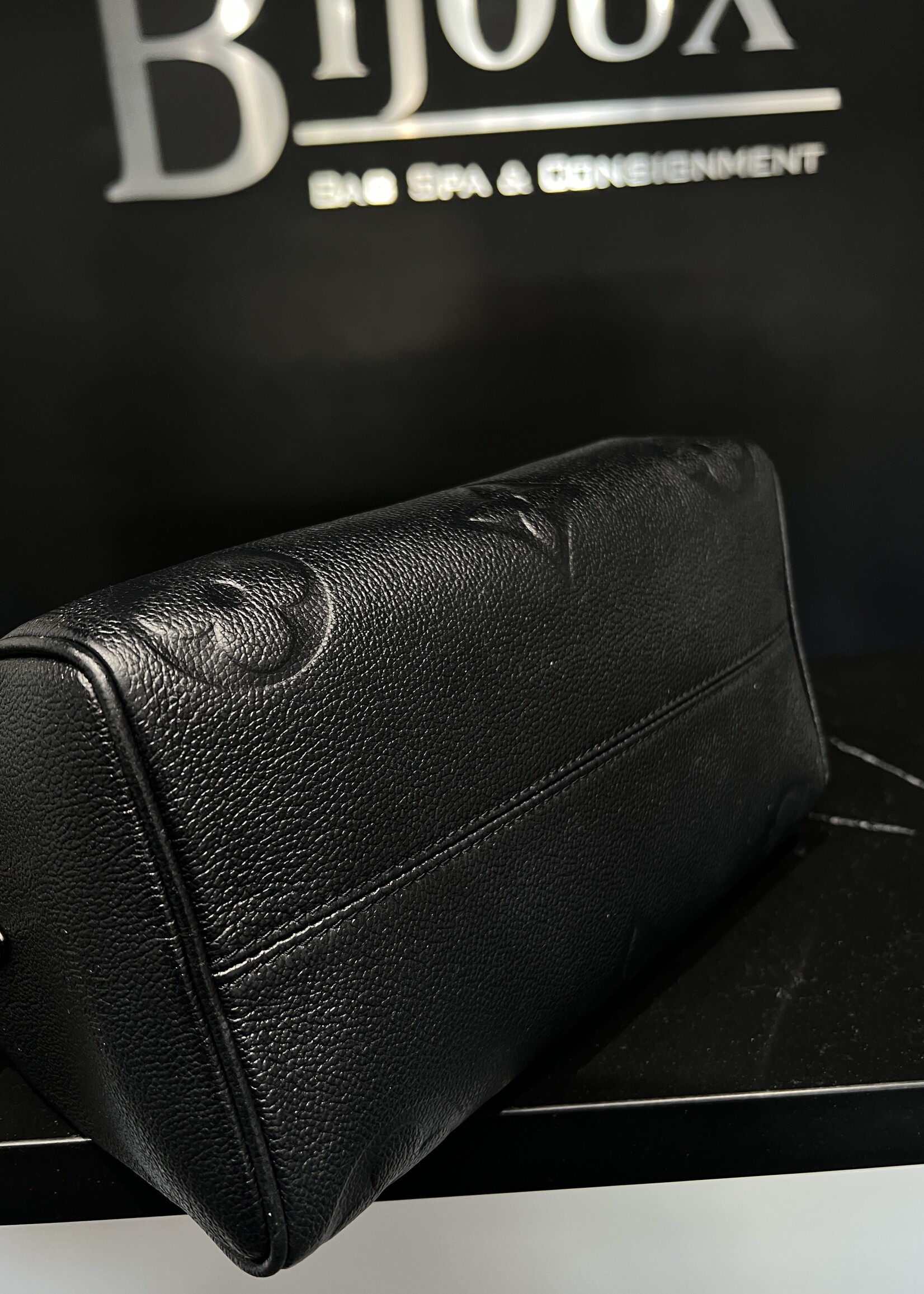 Louis Vuitton SOLD - Louis Vuitton Speedy Bandouliere Black