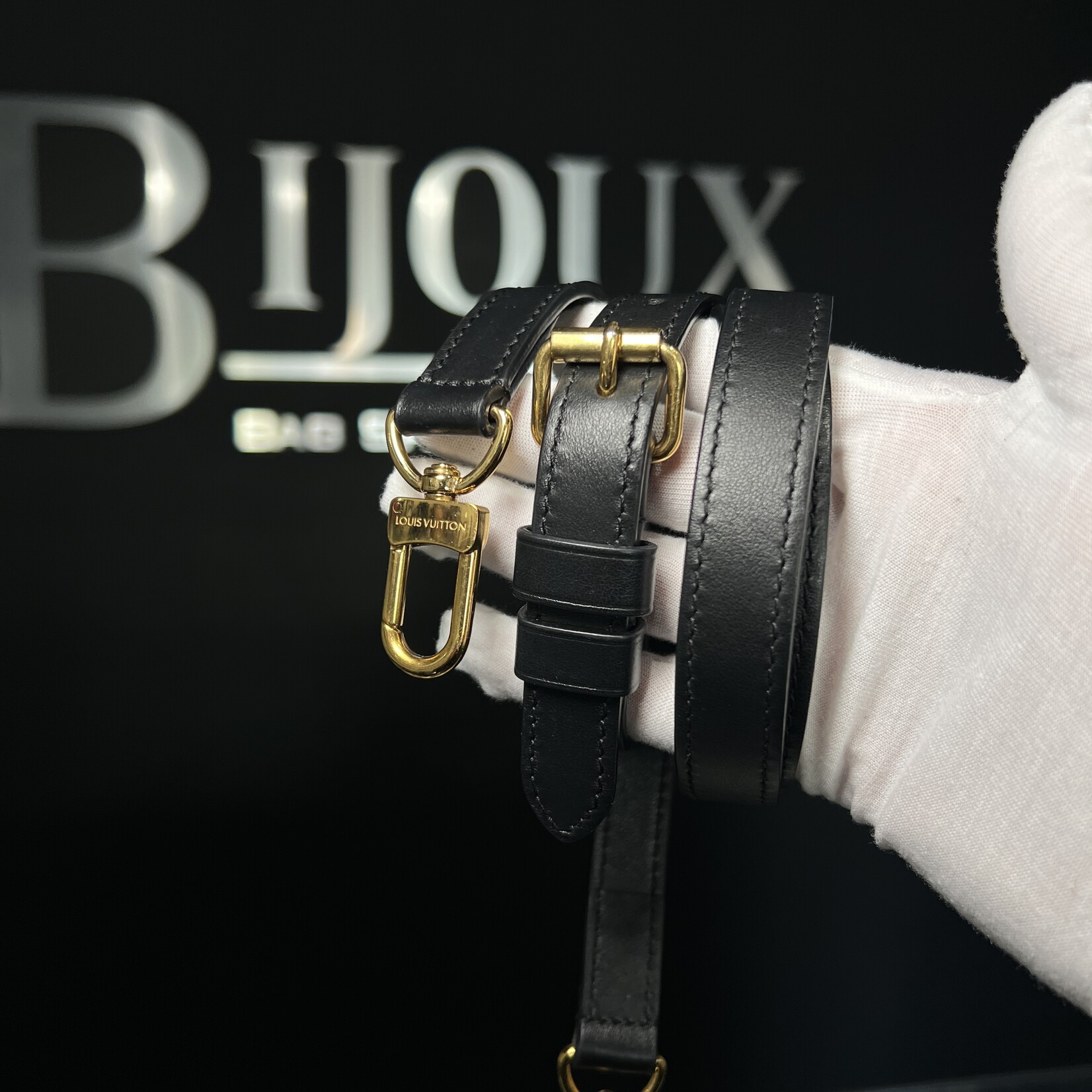 Louis Vuitton SOLD - Louis Vuitton Speedy Bandouliere Black