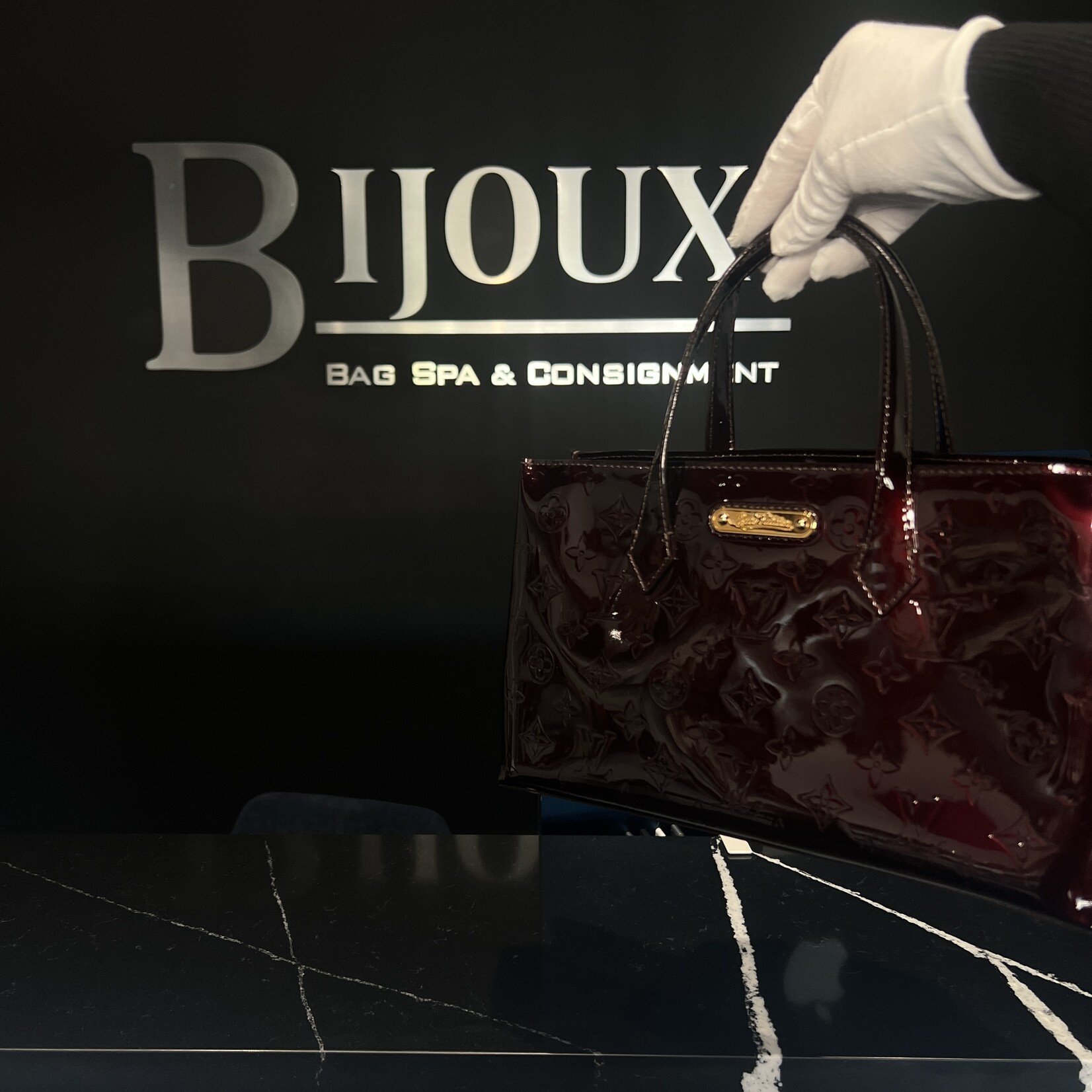 Louis Vuitton Louis Vuitton Willshire Tote Amarante PM