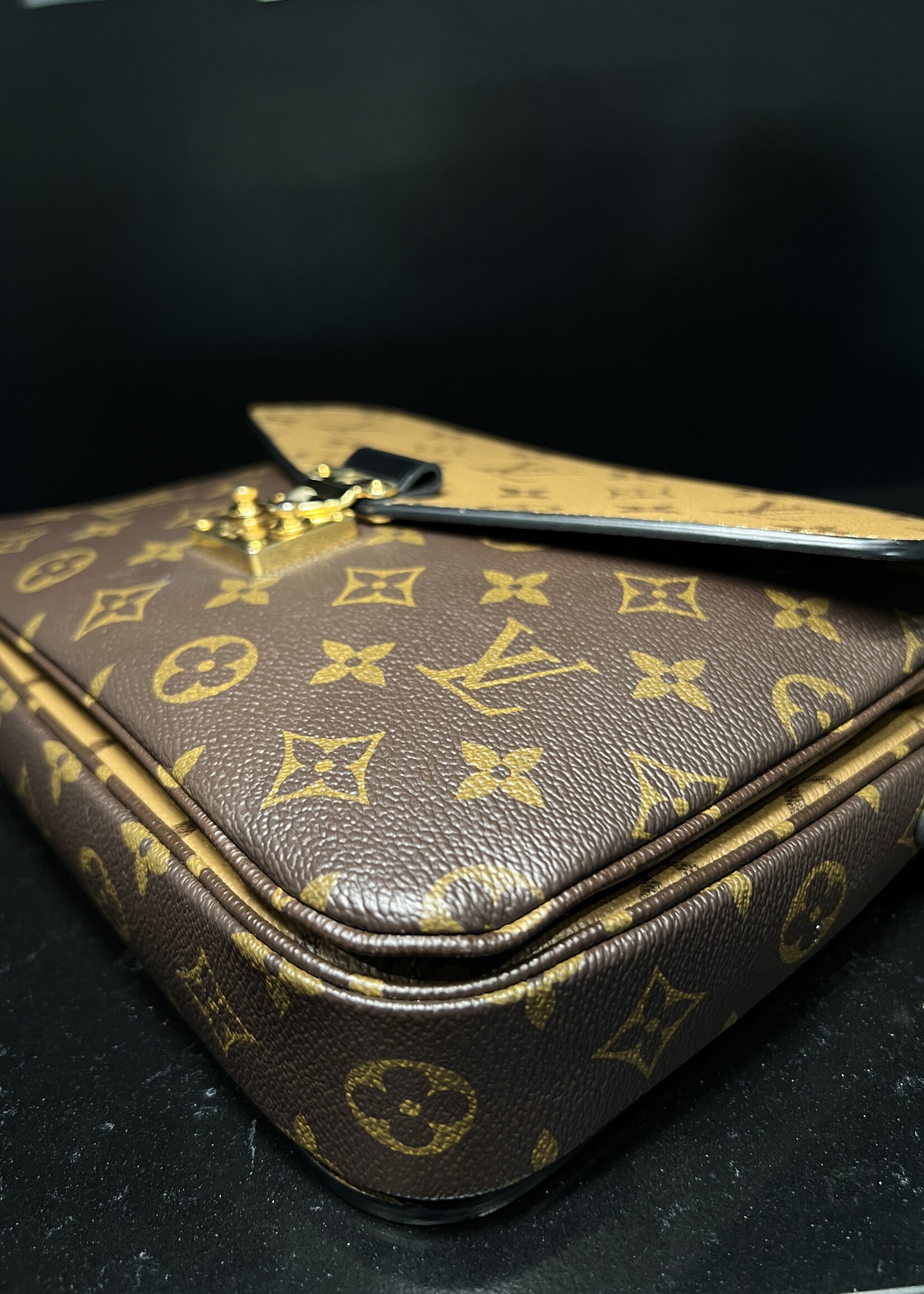 Louis Vuitton SOLD- Louis Vuitton Reverse Pochette Metis