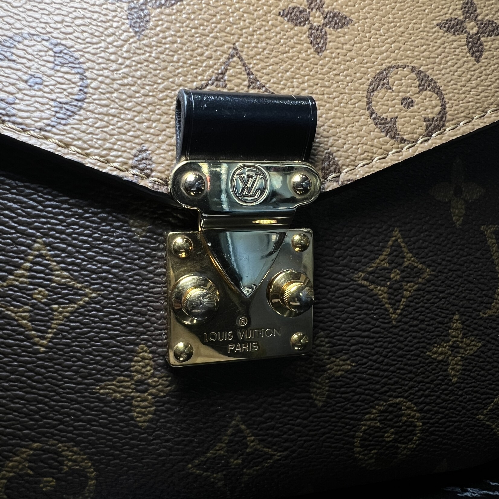 Louis Vuitton SOLD- Louis Vuitton Reverse Pochette Metis