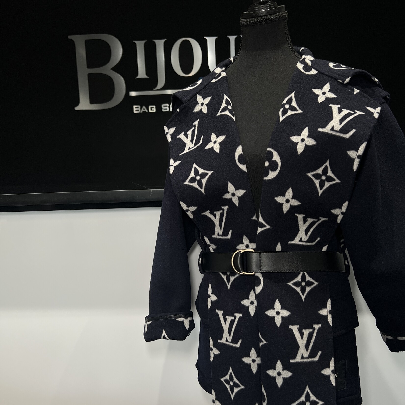 Louis Vuitton Louis Vuitton Belted Logo Jacket