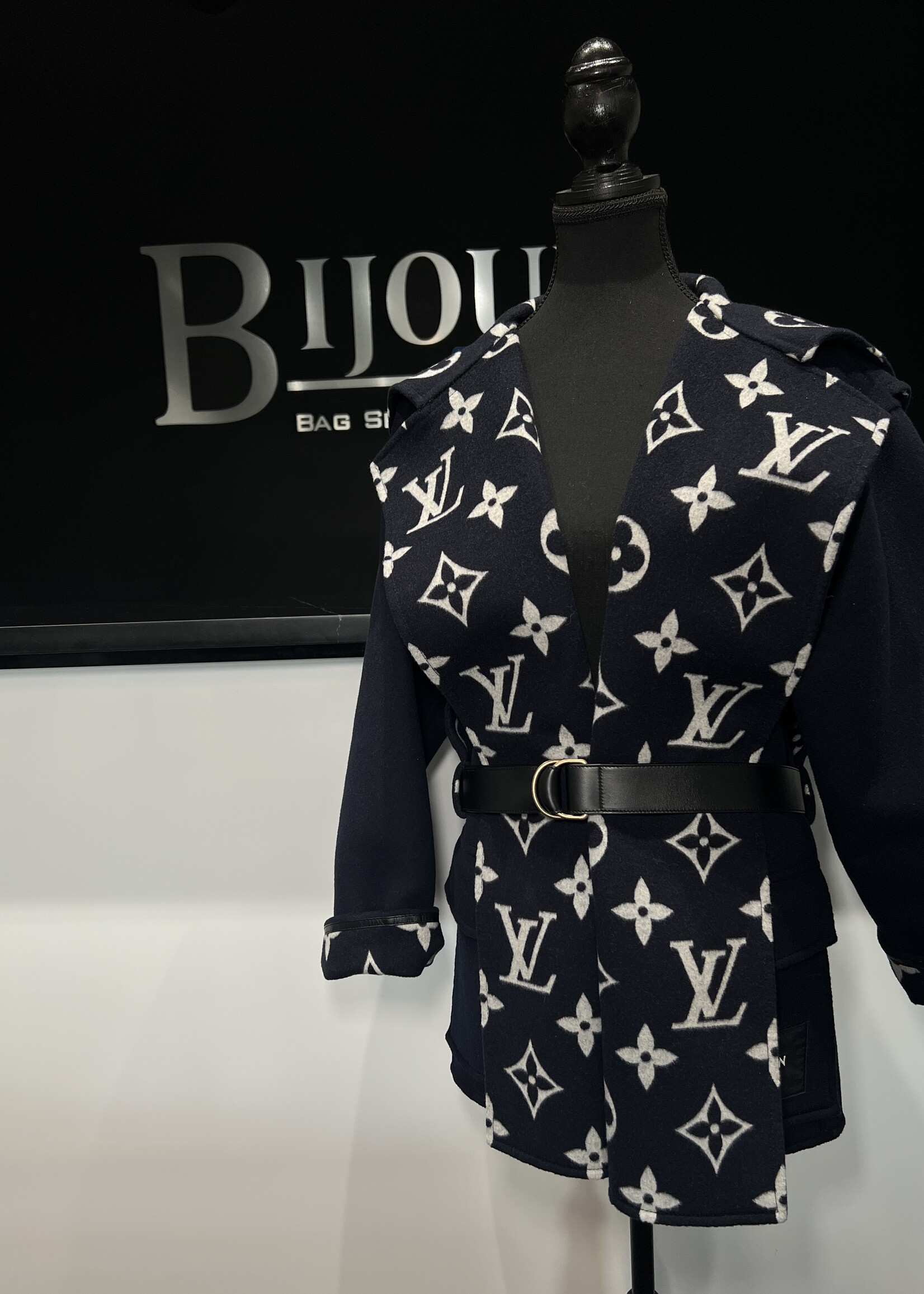 Louis Vuitton Louis Vuitton Belted Logo Jacket