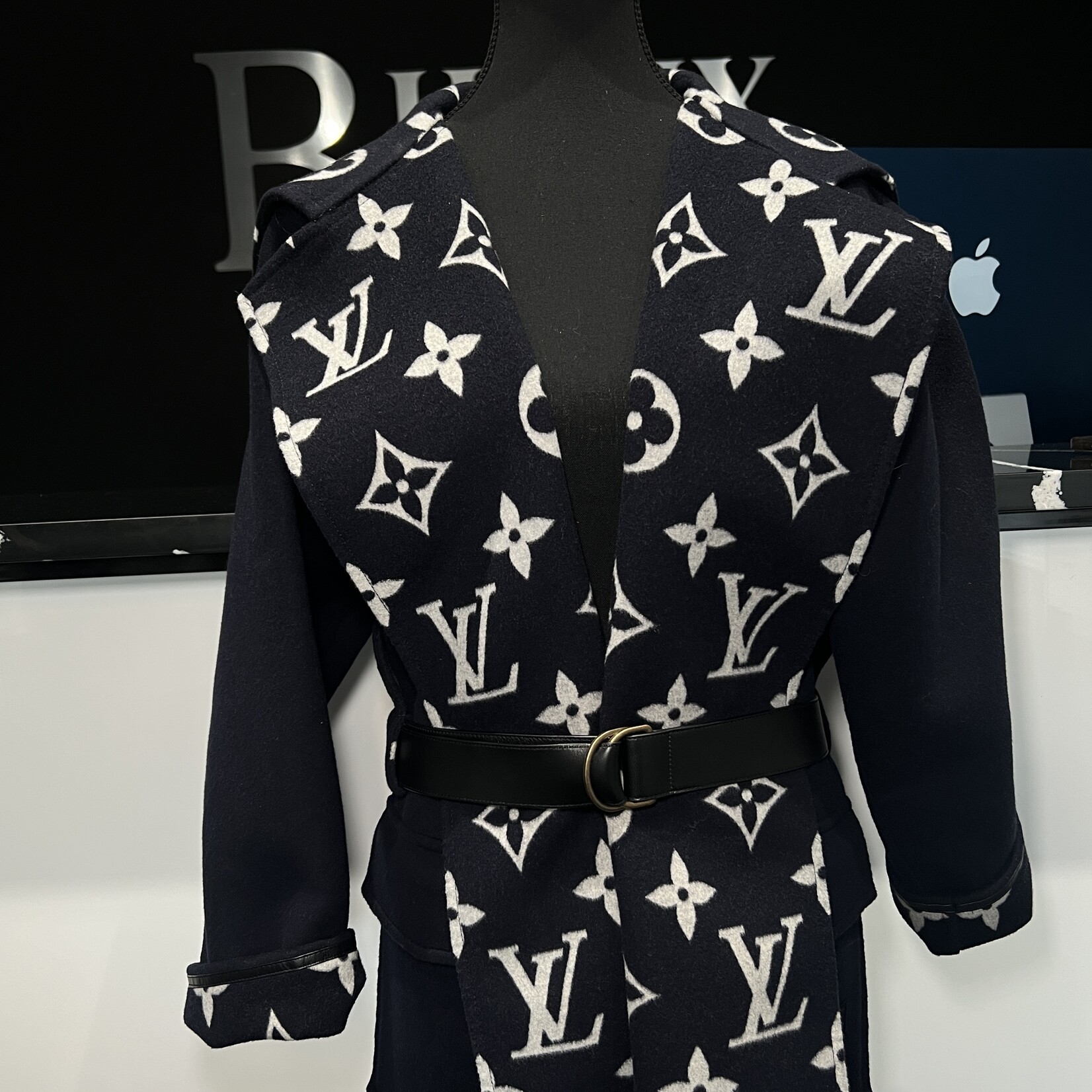 Louis Vuitton Louis Vuitton Belted Logo Jacket