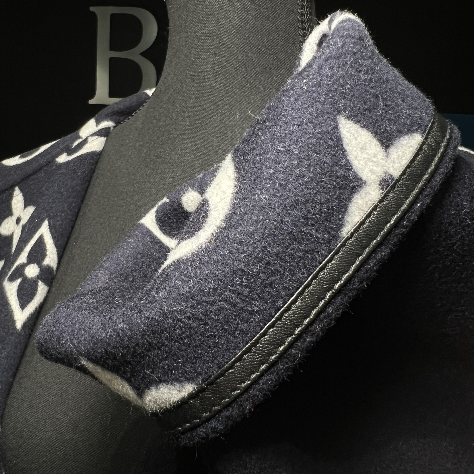 Louis Vuitton Louis Vuitton Belted Logo Jacket